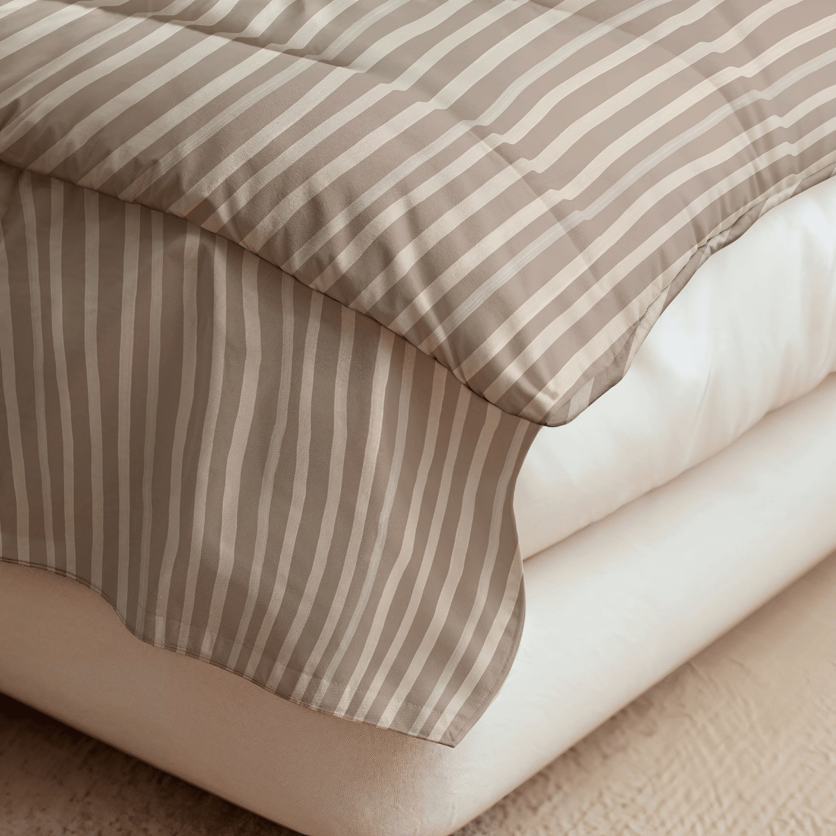 Zelesta Pure Design Baumwollbettdecke - Braune Streifen
