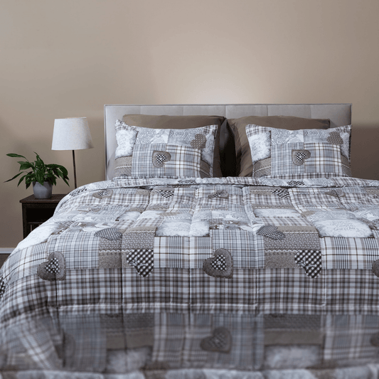 Zelesta Comfort Design Bettdecke - Patchwork-Herzen