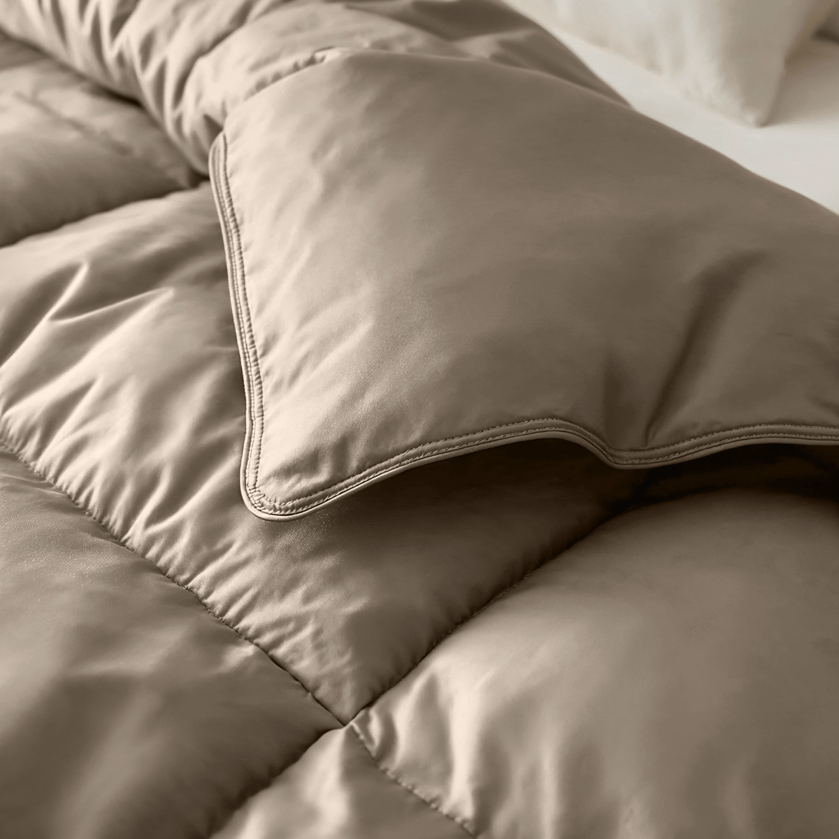 Couette Zelesta Deluxe Uni Satin Coton - Brun Noix