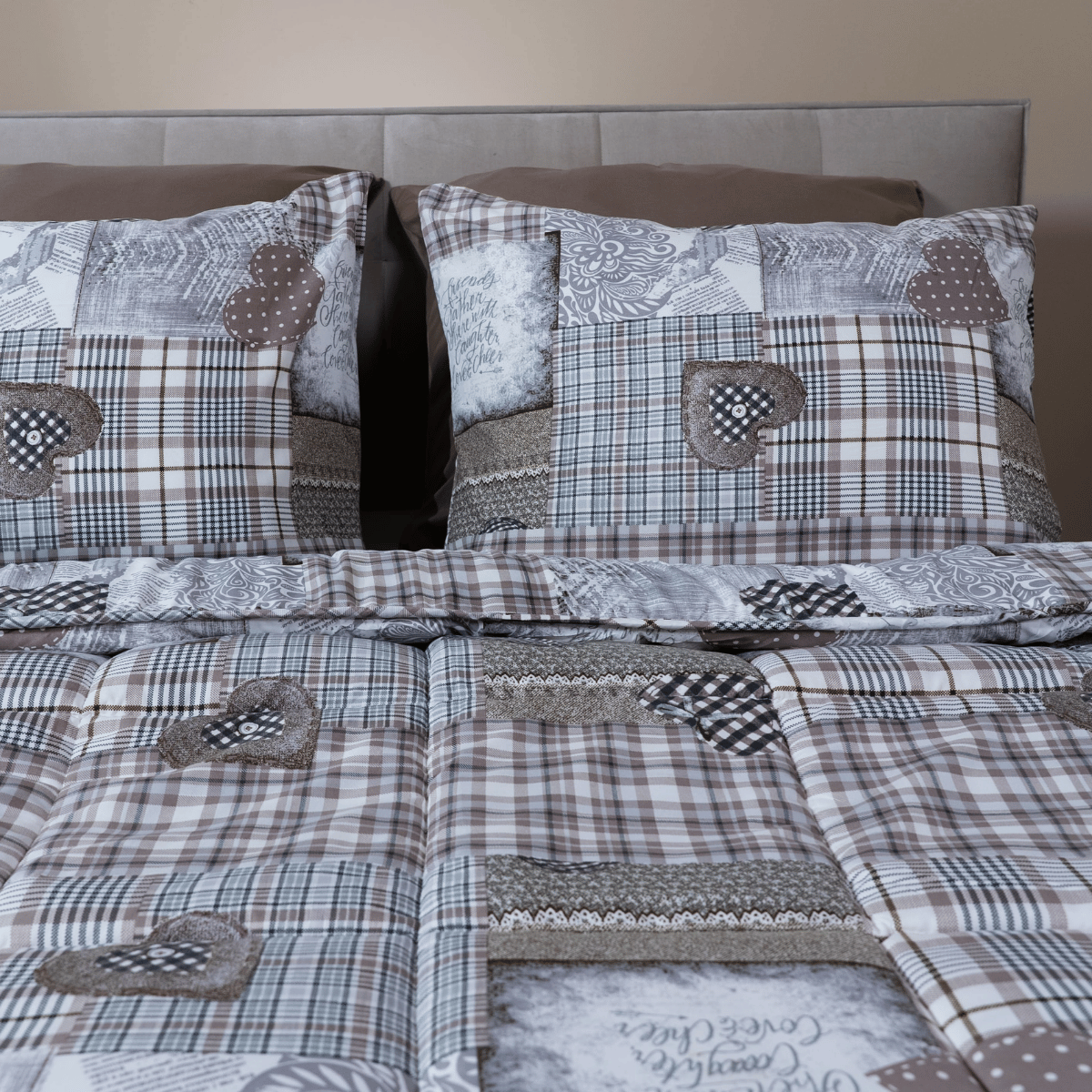 Couette d'été Zelesta Comfort Design - Cœurs en patchwork