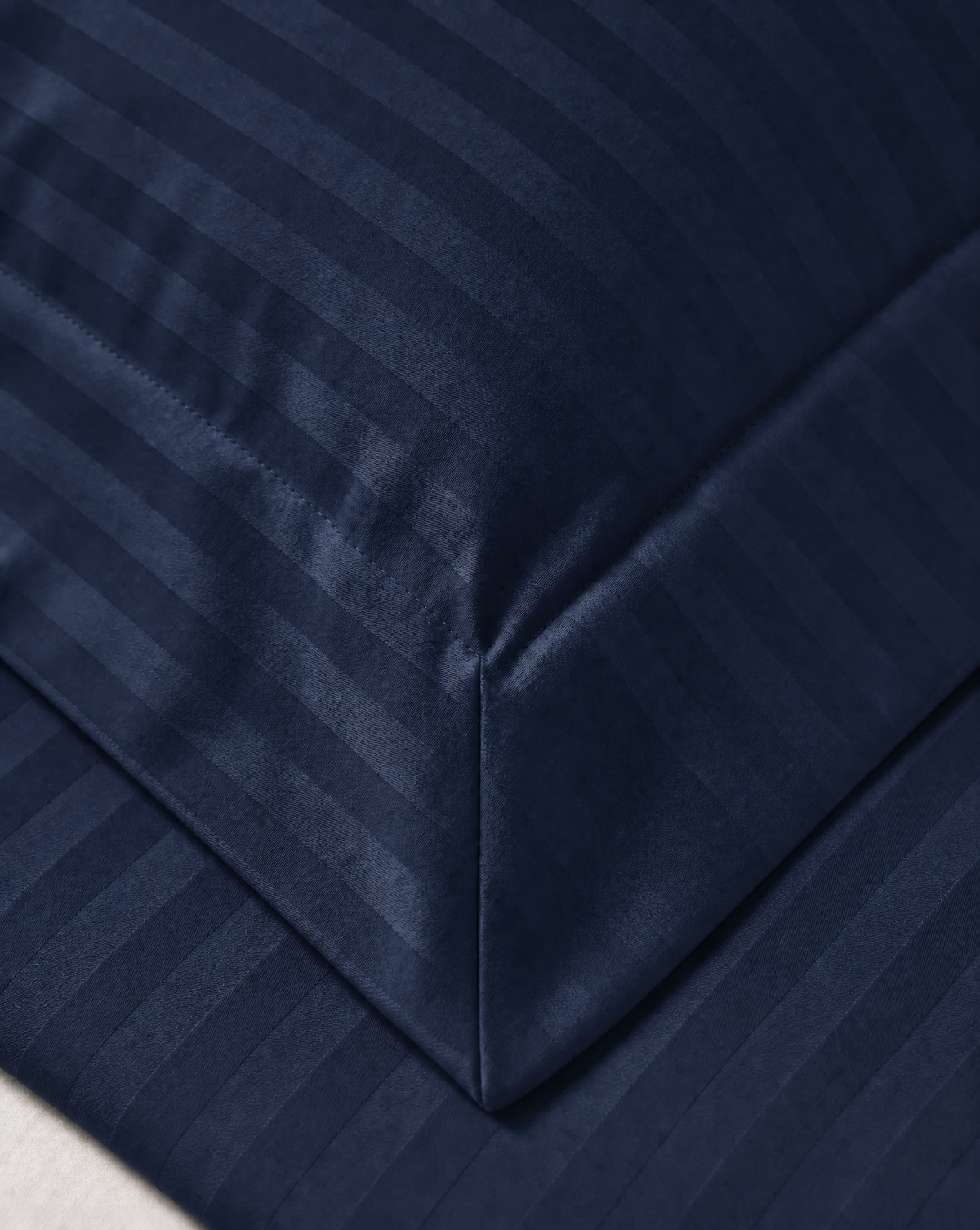 Zelesta Deluxe Hotel Stripe Nahtlose Satin-Baumwolle Bettdecke - Blau