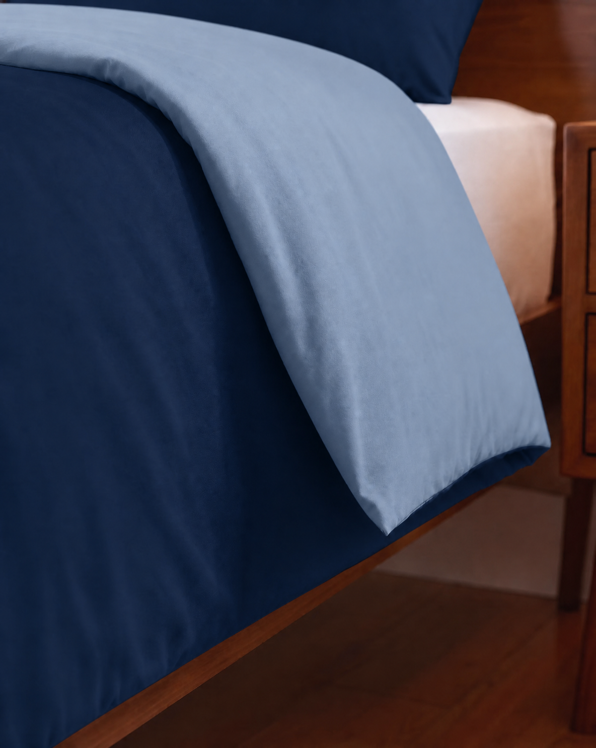 Zelesta Comfort Duo Nahtlose Bettdecke - Blau & Marineblau