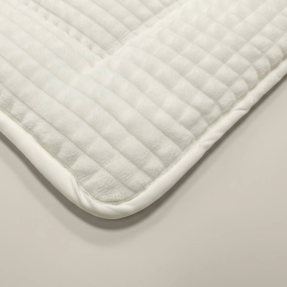 Couette à carreaux spéciale Zelesta Teddy - Crème